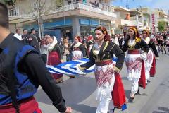 Με τη συμμετοχή μαθητών σχολείων του Γαζίου και Πολιτιστικών Συλλόγων του Δήμου Μαλεβιζίου, πραγματοποιήθηκε η παρέλαση στην πόλη του Γαζίου [photos]