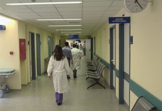Με αποσπάσεις ειδικευμένων γιατρών καλύπτουν κενά στα νοσοκομεία - Φωτογραφία 1