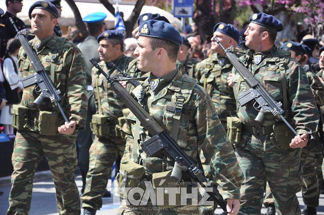 Φωτό από τη στρατιωτική παρέλαση στη Χίο - Φωτογραφία 14