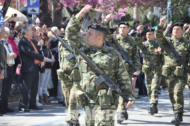 Φωτό από τη στρατιωτική παρέλαση στη Χίο - Φωτογραφία 23