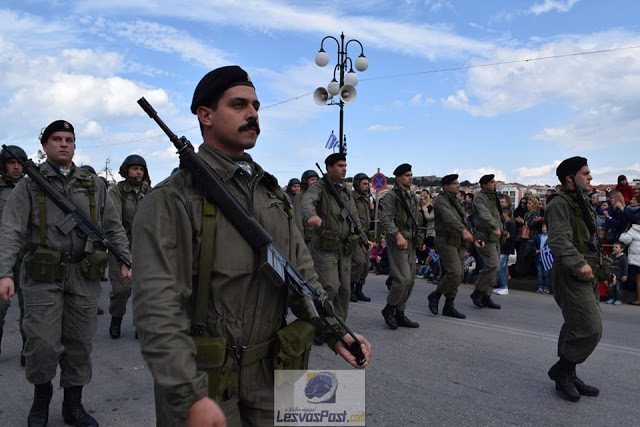 Φωτό από τη στρατιωτική παρέλαση στη Μυτιλήνη - Φωτογραφία 10