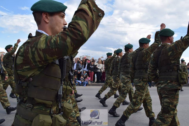 Φωτό από τη στρατιωτική παρέλαση στη Μυτιλήνη - Φωτογραφία 8