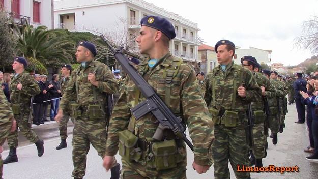 Φωτό και βίντεο από τη στρατιωτική παρέλαση στη Λήμνο - Φωτογραφία 13