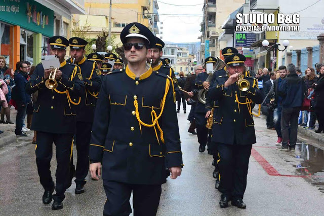 Παρέλαση στο Άργος για την 25 Μαρτίου - Φωτογραφία 6