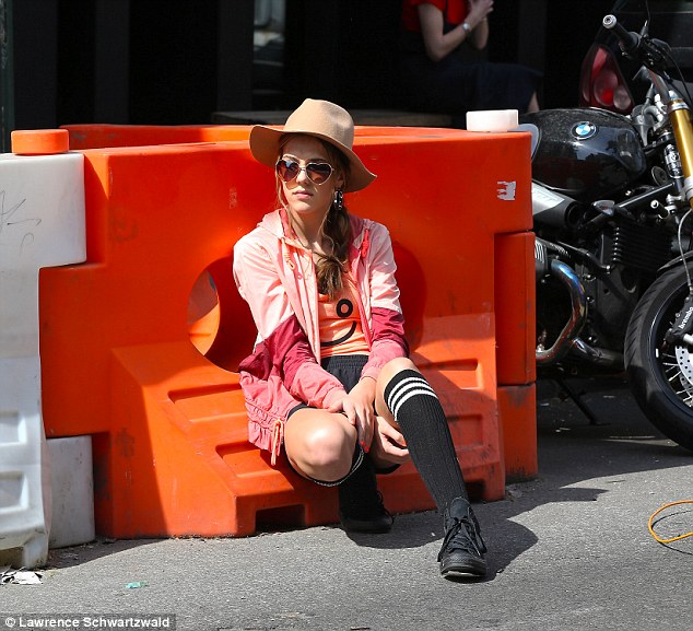 Η κόρη του Sylvester Stallone στην πρώτη της φωτογράφηση - Φωτογραφία 2