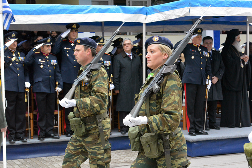 Έκλεψαν τις εντυπώσεις οι γυναίκες στρατιωτικοί στην παρέλαση της Αλεξανδρούπολης - Φωτογραφία 9