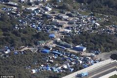Απίστευτες εικόνες: Δείτε πώς είναι σήμερα η ζούγκλα του Καλαί... [photos]