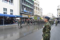 Βίντεο από τη στρατιωτική παρέλαση στη Λάρισα