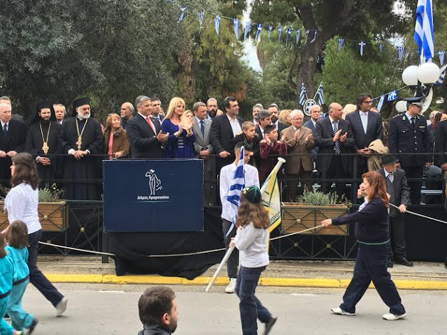 Να ακολουθήσουμε τις διδαχές τις Επανάστασης για την ανεξαρτητοποίησή μας ως Έθνος, κάλεσε ο Δήμαρχος Αμαρουσίου Γ. Πατούλης, στον εορτασμό της Εθνικής Επετείου της 25ης Μαρτίου 1821 στο Μαρούσι - Φωτογραφία 3