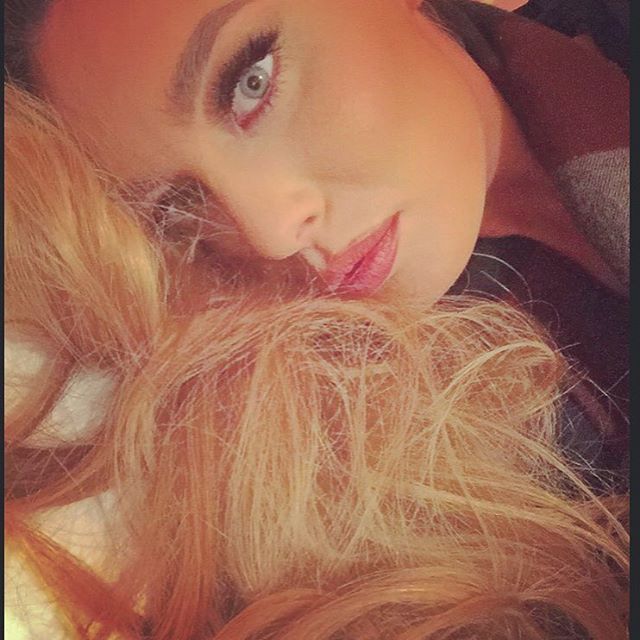 Αντωνία Καλλιμούκου: “Τρέλανε” με την σέξι εμφάνισή της στον Θέμο Αναστασιάδη! - Φωτογραφία 2