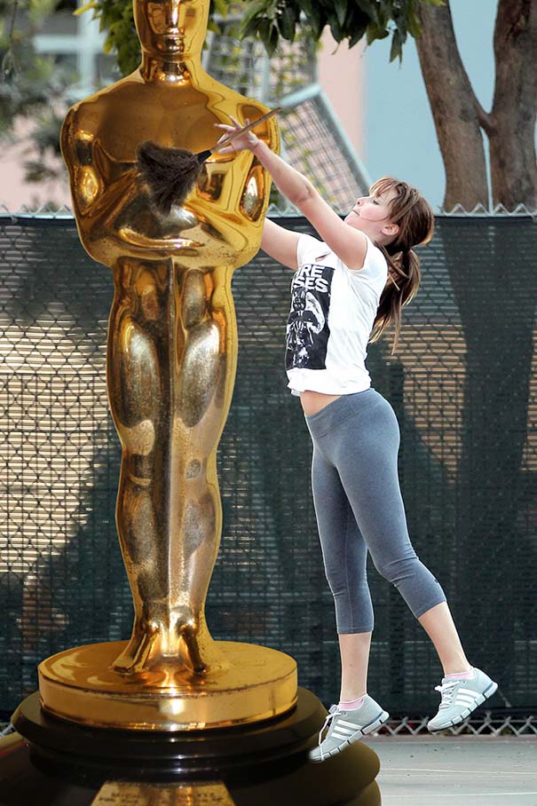 Η Jennifer Lawrence παίζει μπάσκετ και οι χρήστες του Photoshop ξεσαλώνουν! - Φωτογραφία 5