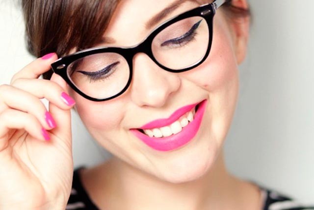 5 συμβουλές μακιγιάζ για γυναίκες που φοράνε γυαλιά! - Φωτογραφία 1