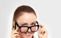 5 συμβουλές μακιγιάζ για γυναίκες που φοράνε γυαλιά! - Φωτογραφία 3