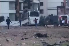 Τουρκία: Τέσσερις νεκροί από επίθεση αυτοκτονίας με στόχο όχημα της αστυνομίας