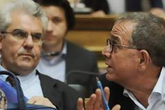 Τα άκουσε ο Μουζάλας - Γκρίνιες από βουλευτές του ΣΥΡΙΖΑ για το προσφυγικό