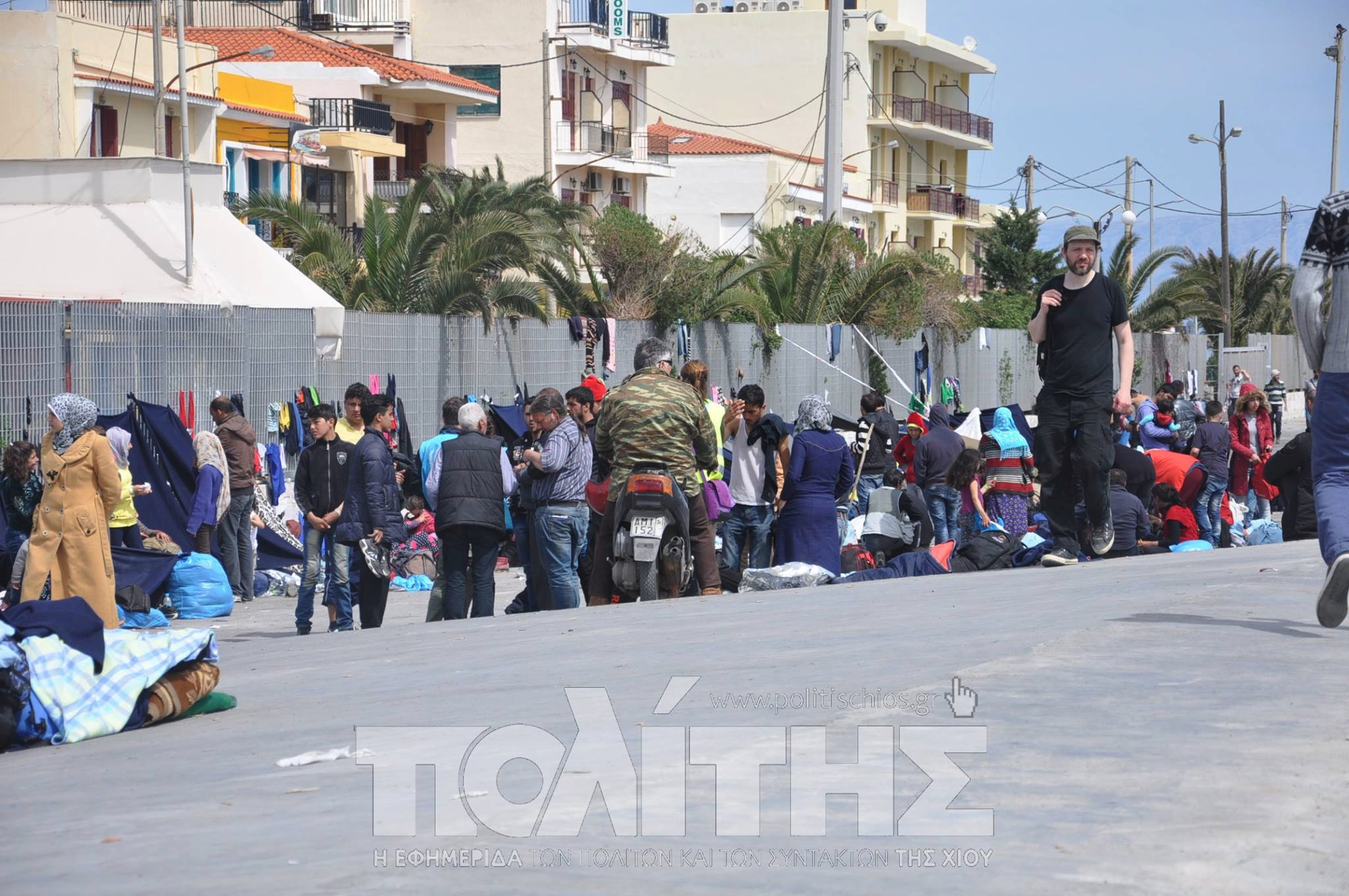 Κλειστό μέχρι τη Δευτέρα το λιμάνι της Χίου -Επαναπροωθούνται στη Τουρκία 250 πρόσφυγες [photos] - Φωτογραφία 2