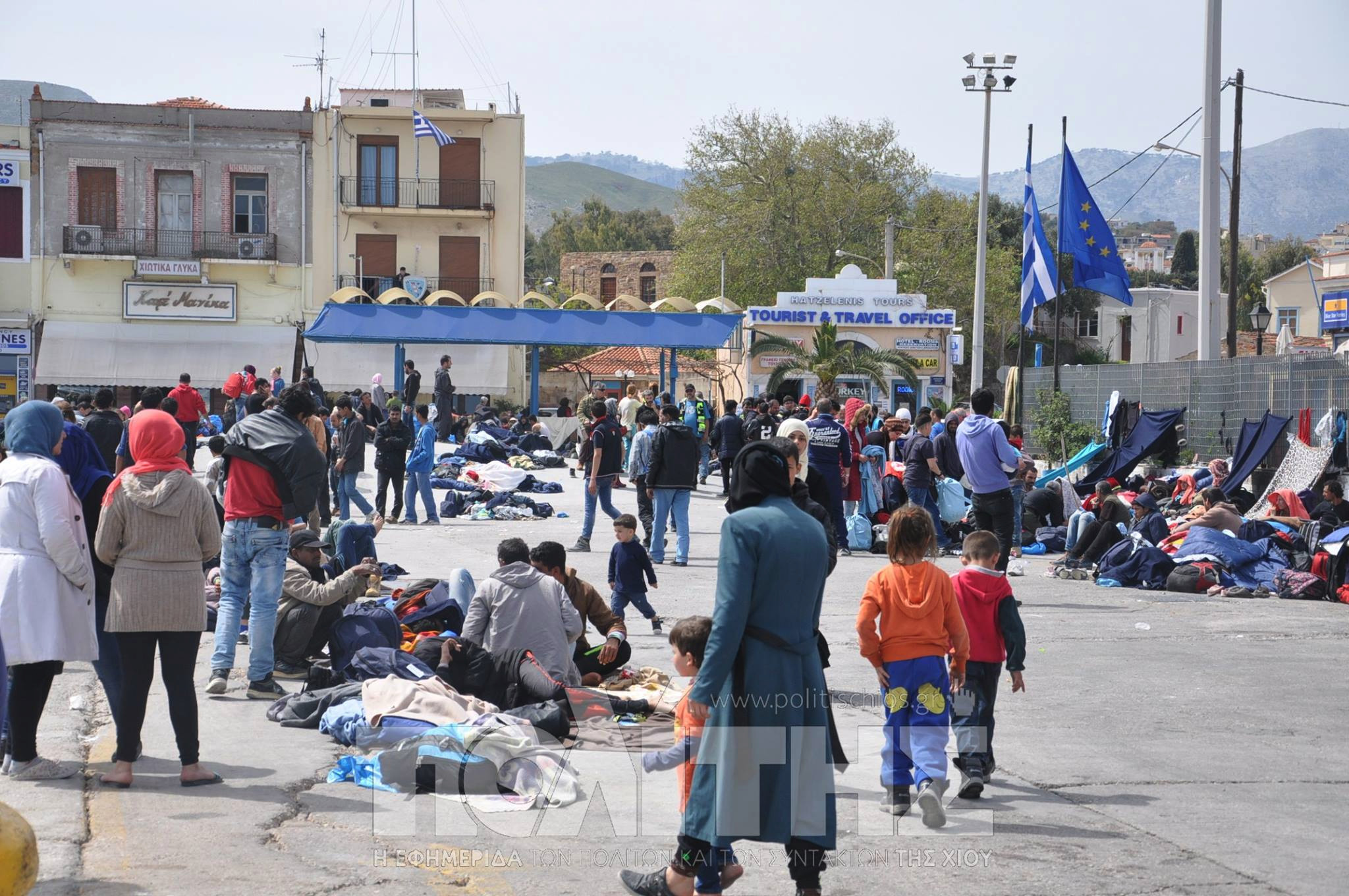 Κλειστό μέχρι τη Δευτέρα το λιμάνι της Χίου -Επαναπροωθούνται στη Τουρκία 250 πρόσφυγες [photos] - Φωτογραφία 5