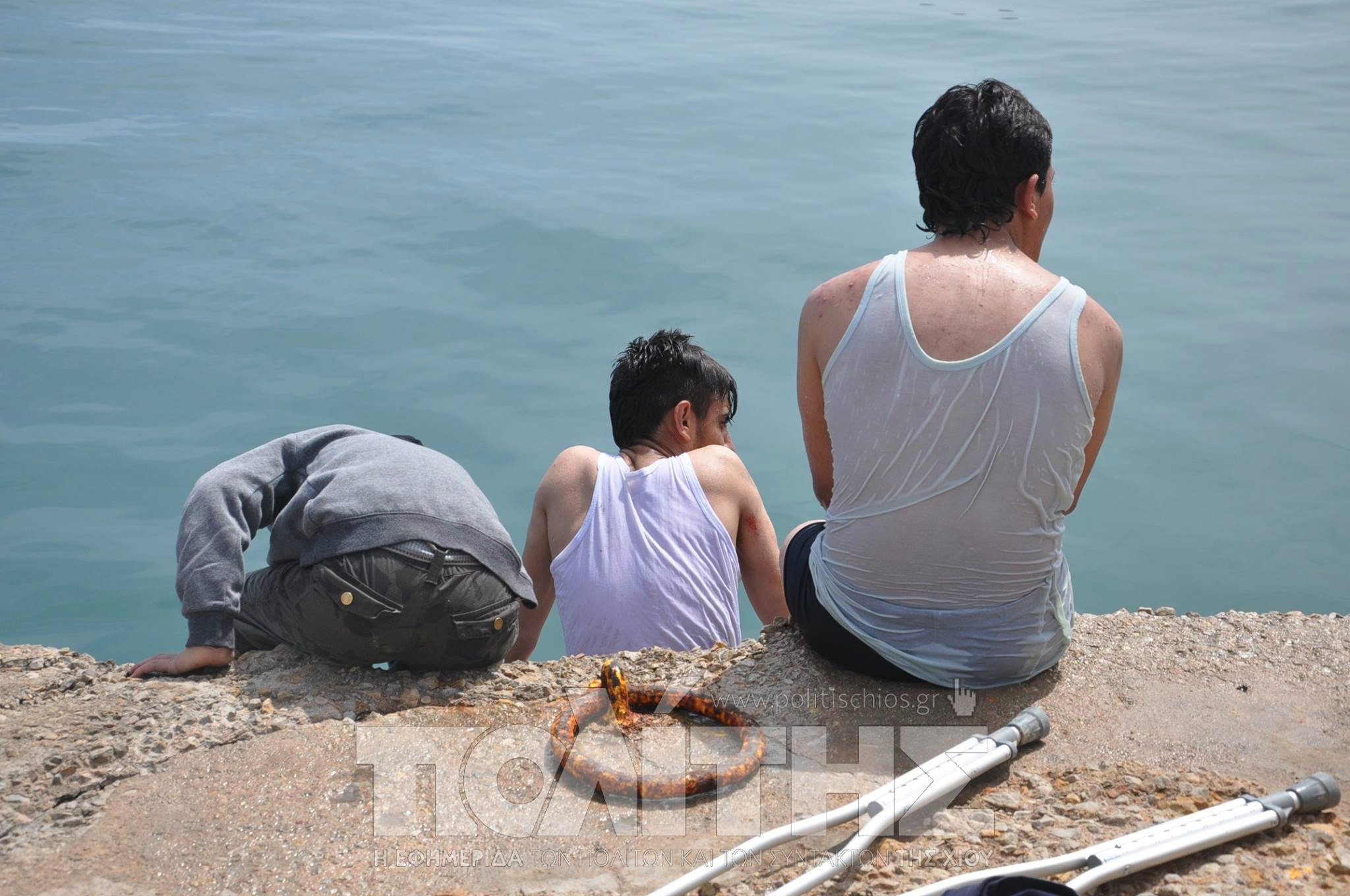 Κλειστό μέχρι τη Δευτέρα το λιμάνι της Χίου -Επαναπροωθούνται στη Τουρκία 250 πρόσφυγες [photos] - Φωτογραφία 6