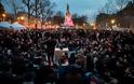 Τρίτη νύχτα κατάληψης της πλατείας Δημοκρατίας στο Παρίσι
