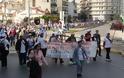 Πάτρα: Συνεχίζει προς Αίγιο η πορεία κατά της ανεργίας- Συμμετέχει ο Μητροπολίτης Πατρών κ.κ. Χρυσόστομος - Φωτογραφία 2