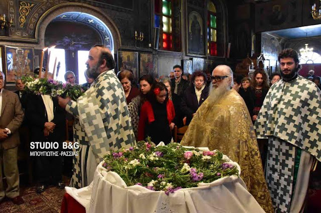 Mε κεφαλλονίτικο άρωμα η Eορτή της Σταυροπροσκυνήσεως στον Ιερό Ναό Αγίας Τριάδος Πρόνοιας Ναυπλίου - Φωτογραφία 3