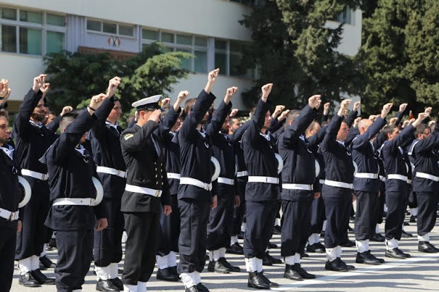 Παρουσία ΥΕΘΑ Πάνου Καμμένου στην τελετή ορκωμοσίας της 2016 Β’ ΕΣΣΟ στο Ναυτικό Οχυρό Σκαραμαγκά - Φωτογραφία 3