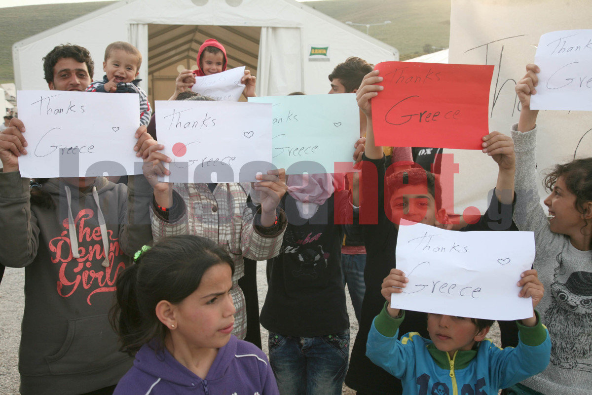 Πρόσφυγες Κουτσοχέρου: Ευχαριστούμε Ελλάδα (φωτ.) - Φωτογραφία 2