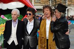 Οι Rolling Stones έκαναν έκθεση για να γιορτάσουν... 50 χρόνια rock 'n' roll! [photos]