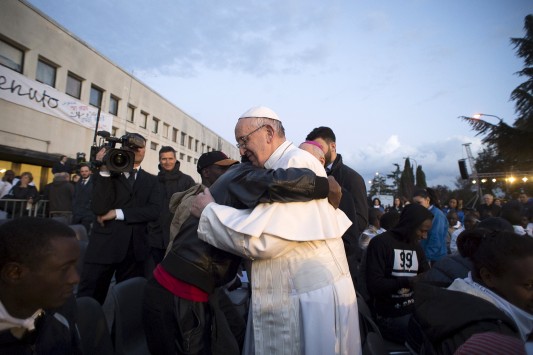 Ο Πάπας Φραγκίσκος στην Ελλάδα – Θα επισκεφτεί τη Λέσβο μαζί με τον Αρχιεπίσκοπο Ιερώνυμο και τον Οικουμενικό Πατριάρχη Βαρθολομαίο - Φωτογραφία 1