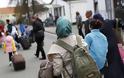 Πάνω από 300 επιθέσεις σε κέντρα φιλοξενίας αιτούντων άσυλο