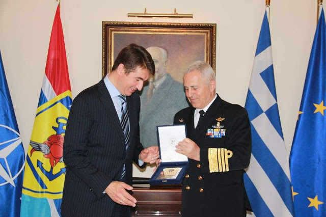 Συνάντηση Αρχηγού ΓΕΕΘΑ με τον Πρέσβυ της Σερβίας - Φωτογραφία 3