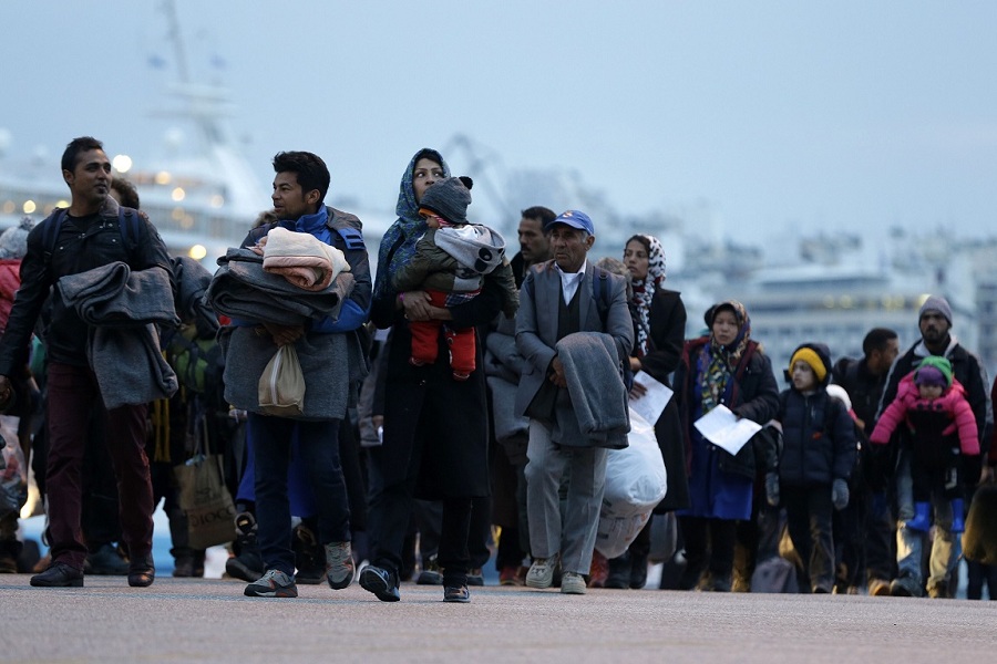 Έρχονται 400 προσλήψεις διαμεσολαβητών για τους πρόσφυγες - Φωτογραφία 1