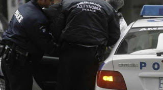 Ένοπλη ληστεία στον Άγιο Παντελεήμονα με δράστες Γεωργιανούς - Φωτογραφία 1