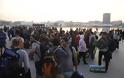 Τι συμβαίνει στο λιμάνι του Πειραιά με τους πρόσφυγες;