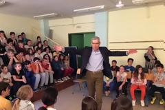 ΑΙΓΙΟ: Μεγάλο το ενδιαφέρον στην ομιλία του Άγγελου Τσιγκρή στο 3ο Δημοτικό Σχολείο