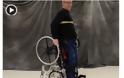 Επαναστατική αναπηρική καρέκλα βοηθά όσους την χρησιμοποιούν να στέκονται όρθιοι
