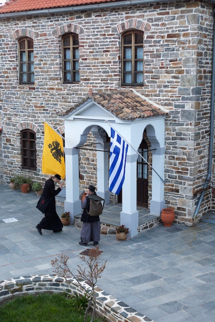 8255 - Φωτογραφίες από την πανήγυρη του Ιερού Σιμωνοπετρίτικου Κελλιού του Ευαγγελισμού της Θεοτόκου - Φωτογραφία 18