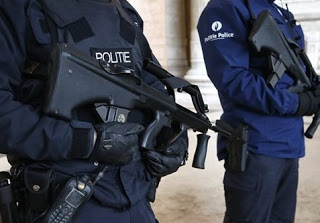 Μυστικοί αστυνομικοί της Εuropol σε Πειραιά και νησιά για να εντοπίζουν τζιχαντιστές - Φωτογραφία 1