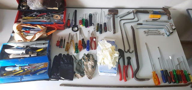 Εξαρθρώθηκε, μετά από συντονισμένη αστυνομική επιχείρηση, πολυμελής εγκληματική ομάδα, τα μέλη της οποίας διέπρατταν διαρρήξεις-κλοπές από οικίες στην Νοτιοανατολική Αττική και στην Κορινθία [photos] - Φωτογραφία 3