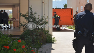 Κρήτη: Γυναίκα απειλούσε να πέσει από σπίτι στα Χανιά [video] - Φωτογραφία 1