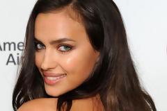 Η Irina Shayk έβαλε το... νυχτικό της και βγήκε! [photo]