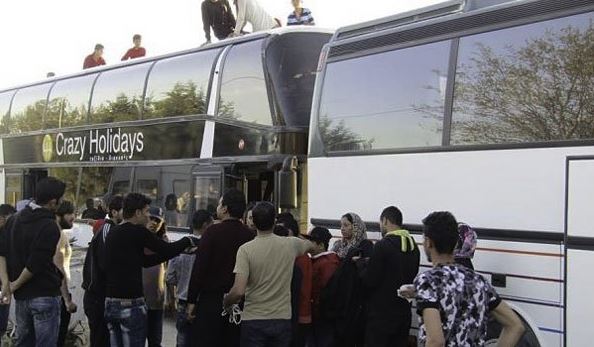 Χάος άνευ προηγουμένου στα Γιάννενα: Οι πρόσφυγες κάνουν ό,τι θέλουν - Φωτογραφία 3