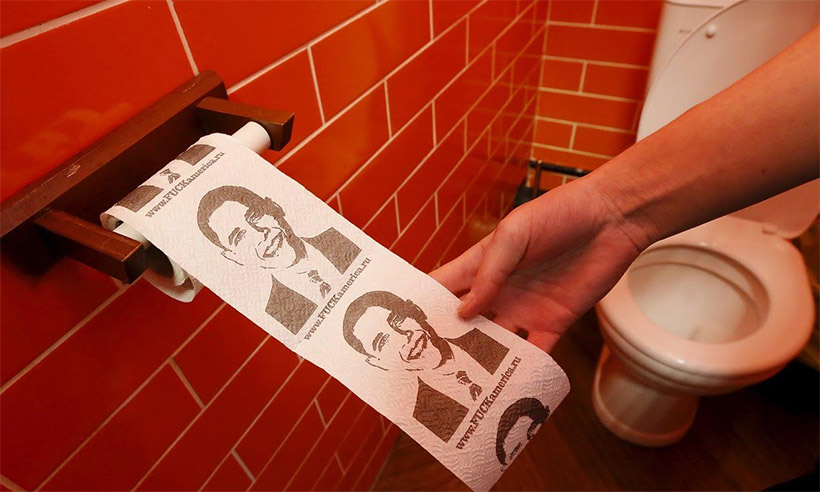 Ρωσία: Θεματικό καφέ για τον Πούτιν με χαρτί τουαλέτας τον Ομπάμα - Φωτογραφία 2