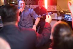Χρήστος Χολίδης: Συναντήθηκε με το «Fan club» του και αποθεώθηκε... [photos]