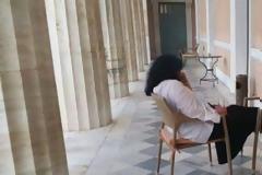 EKANAN ΤΗΝ ΒΟΥΛΗ ΤΣΑΝΤΙΡΙ:  Δείτε πως συμπεριφέρονται υπουργοί και βουλευτές εντός του κοινοβουλίου! [photos]