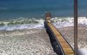 Ράμπες κολύμβησης για ΑμεΑ σε 17 παραλίες της Αττικής