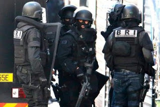 Γαλλία: 22 συλλήψεις μετά τις διαδηλώσεις για τα εργασιακά - Φωτογραφία 1