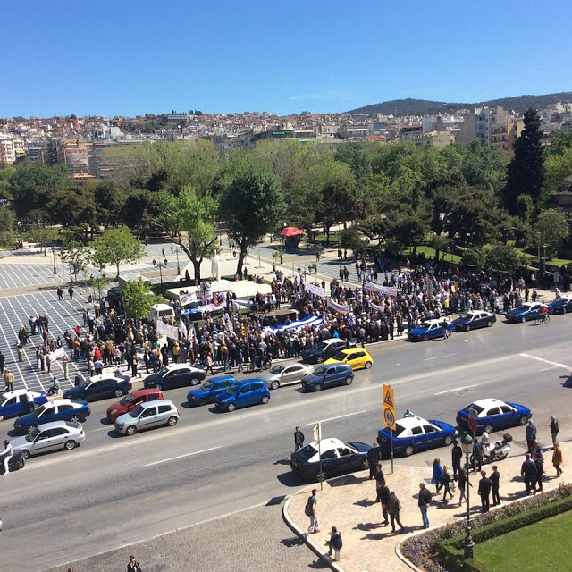 Μεγαλειώδης αποτυχία η προσπάθεια διαμαρτυρίας των συνταξιούχων των Ε.Δ στην Θεσσαλονίκη - Φωτογραφία 2