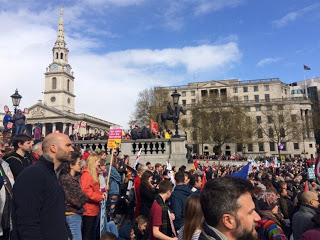 Μεγάλη διαδήλωση κατά της λιτότητας και του Κάμερον στο Λονδίνο - Φωτογραφία 1