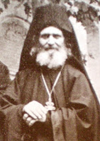 8287 - Παπα-Κύριλλος, ο ασκητής της Σκήτης της Ιεράς Μονής Κουτλουμουσίου - Φωτογραφία 1